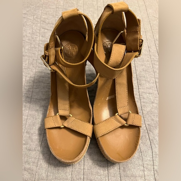 Tory Burch Wedge Sandals Sz 9 - Tan - Picture 8 of 13